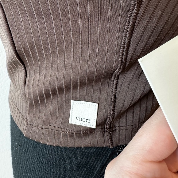 Vuori Inversion Rib Support Tank NWT Small Java Brown - Picture 9 of 15